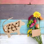 اسباب بازی چوبی دارمازو مدل دوخت طرح گوسفند