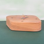 ساعت رومیزی چوبی مدل نا متقارن